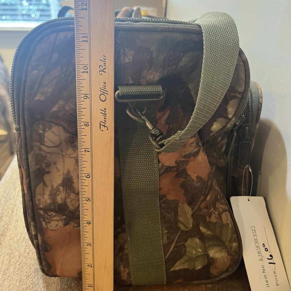 Magnum Camo 19" Hunting Fishing Range Field Gear Duffle Utility Bag Multi Pocket - Picture 16 of 16